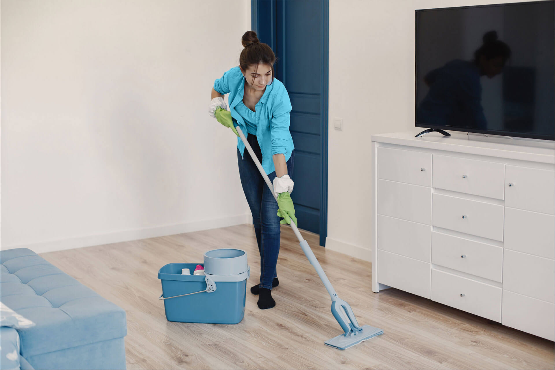 Airbnb Cleaning Supplies: Top Floor Cleaners - Taskbird